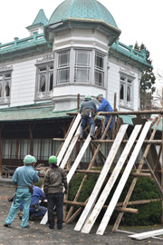 ��͂����